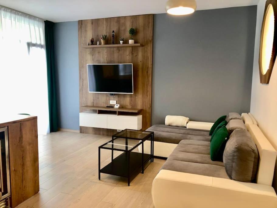 Joy City Stay Vivalia V5-9 Timişoara Buitenkant foto